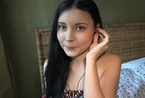 Пришел к подружке за сексом, ведь чай, пацан и дома мог попить спокойно