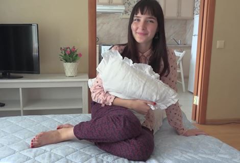 Стеснительная девушка оказалась очень развратной цыпочкой, просто милашку нужно было возбудить